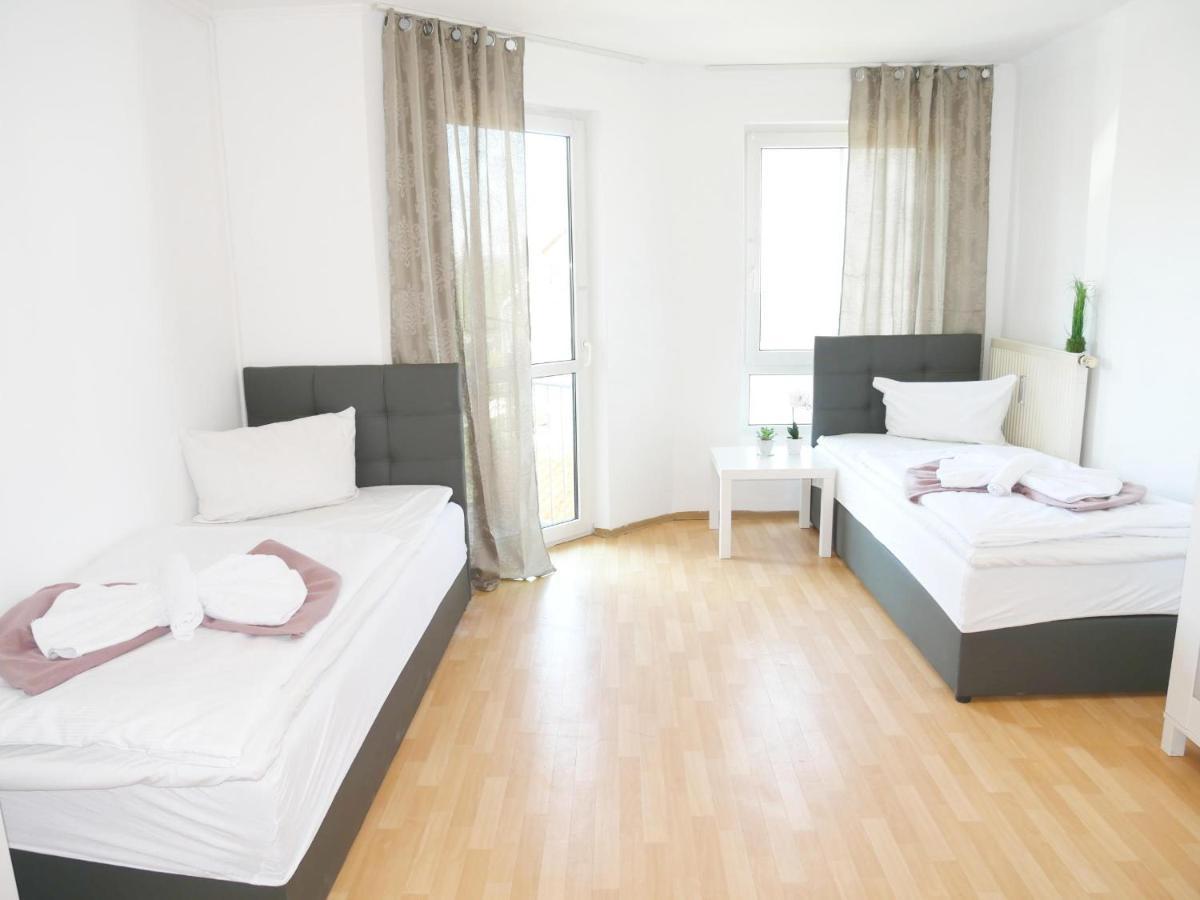 Sunnyhome Monteurwohnungen Und Apartments In Schwandorf Exterior photo